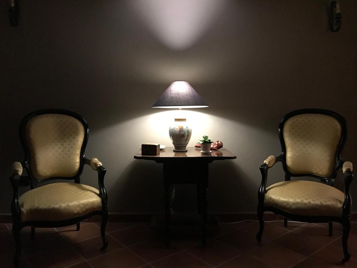 Borgo Manca Suite Sasso di Castalda Bagian luar foto