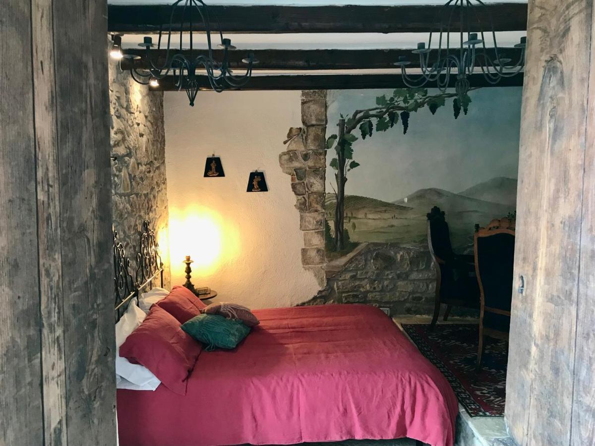 Borgo Manca Suite Sasso di Castalda Bagian luar foto