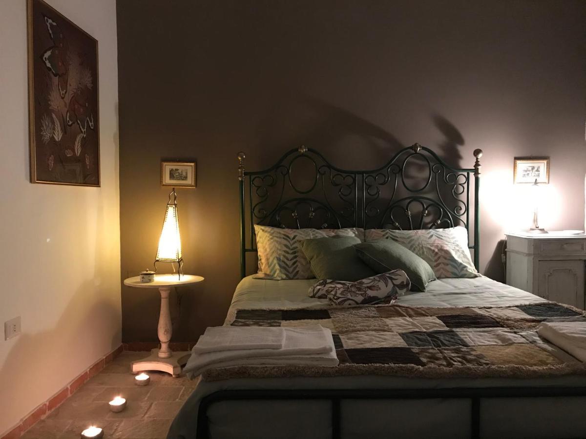Borgo Manca Suite Sasso di Castalda Bagian luar foto