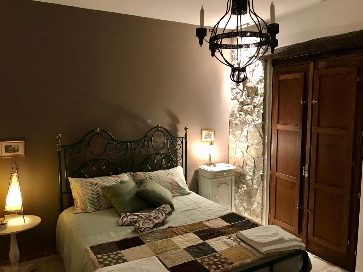 Borgo Manca Suite Sasso di Castalda Bagian luar foto