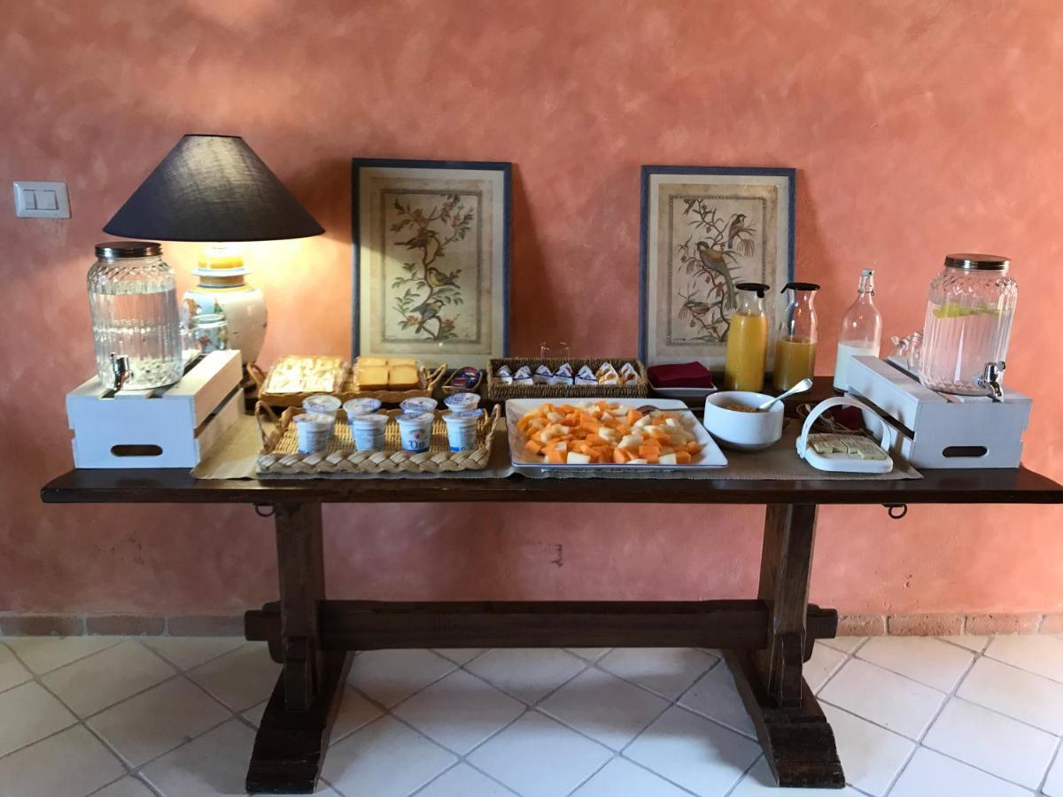 Borgo Manca Suite Sasso di Castalda Bagian luar foto